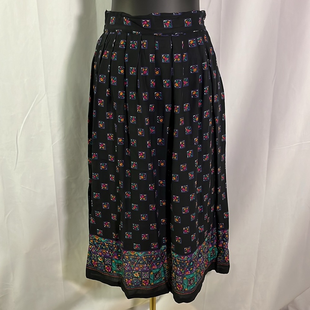 Vintage Kensington Square Black Multicolor Printed High Waist Pleated Midi Skirt